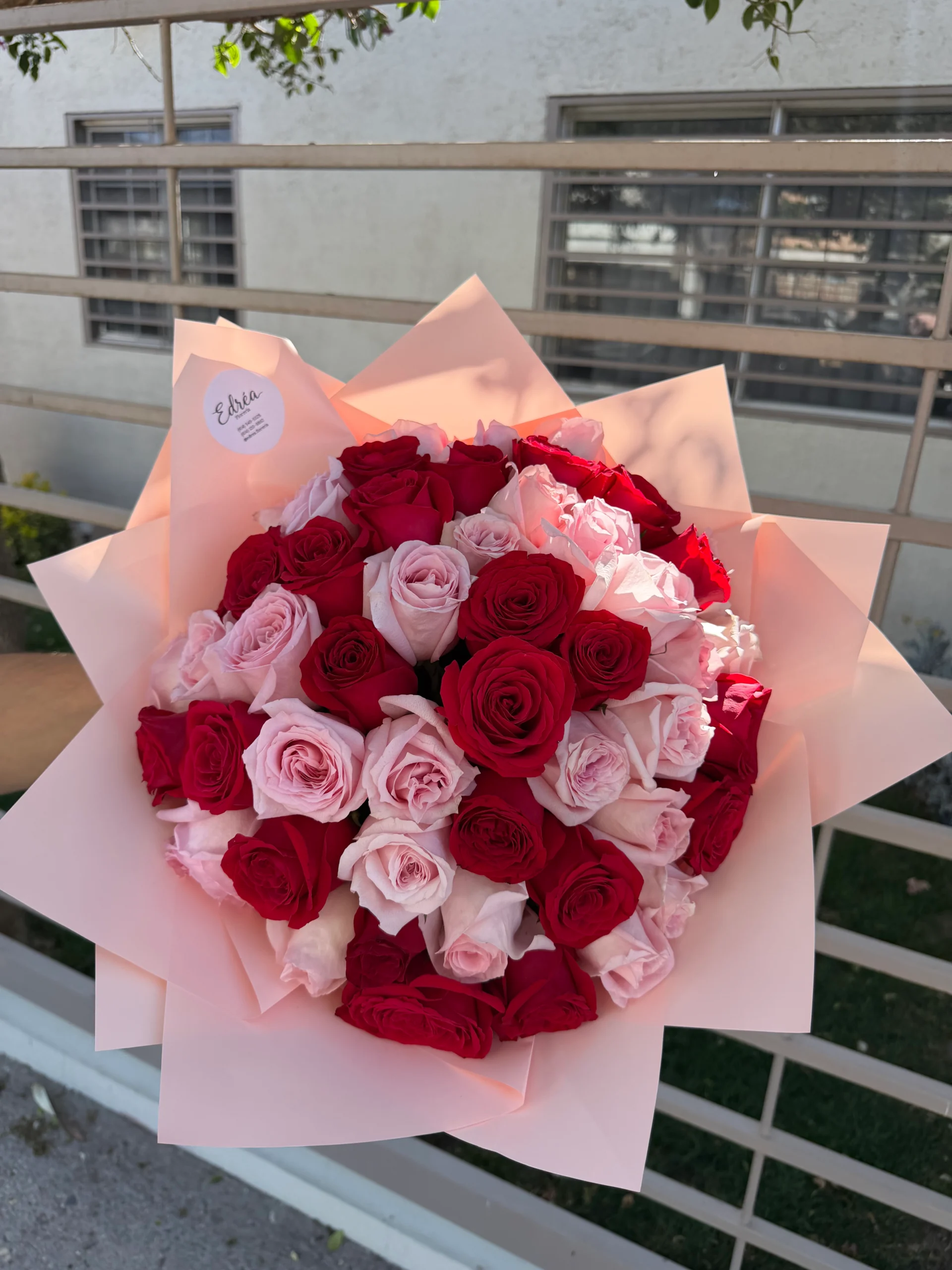 Bouquet 50 rosas - Imagen 4