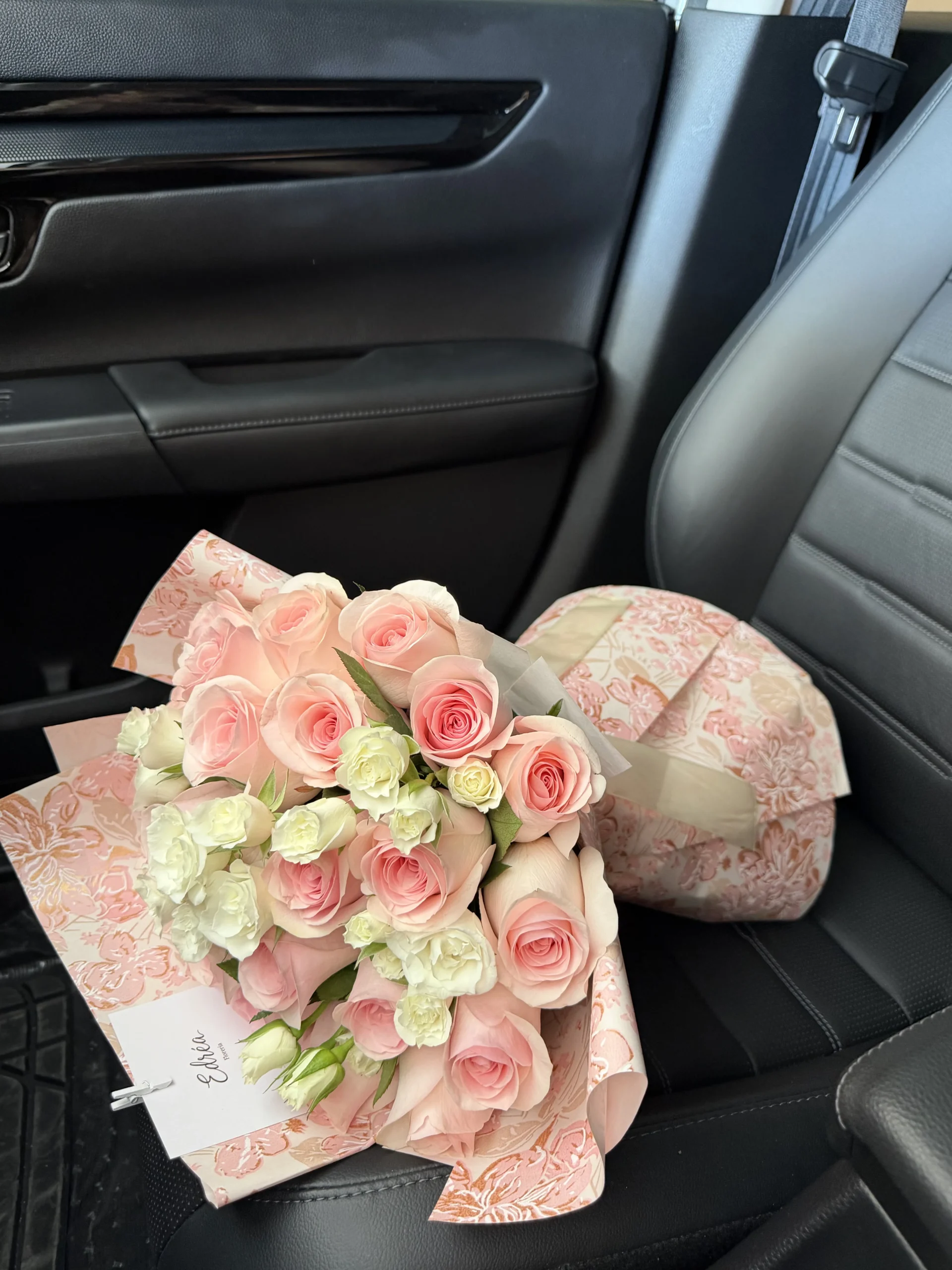 Rosas y Rosas (24 rosas)